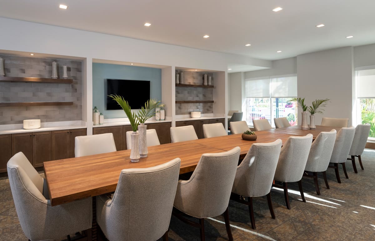 Complementing Our Restaurant Dining Options, Residents Can Also Enjoy The Services Of A Private Dining Room For Hosting Private Parties.